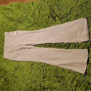 Kids size XL 12 Gap kids light grey leggings yoga pants new with tags